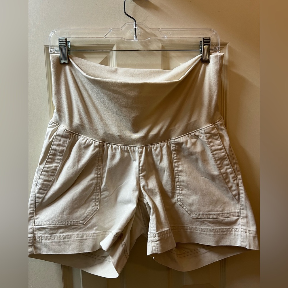 Maternity chino shorts